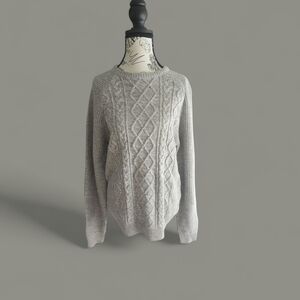 Classic Gray Cable Knit Sweater‎